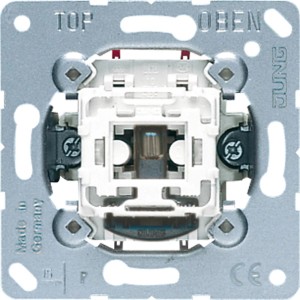 Jung Schaltereinsatz Wechsel-Kontroll mit Federklemmen, Detailansicht.