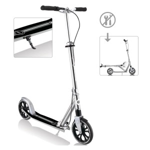 Globber NL 205 Deluxe Tretroller in Silber mit Handbremse, höhenverstellbar und Klappmechanismus.