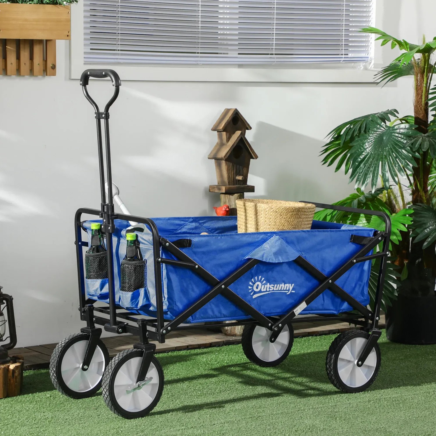 Outsunny Bollerwagen, faltbar, mit 360-Grad-Rädern, ideal für Camping und Transport.