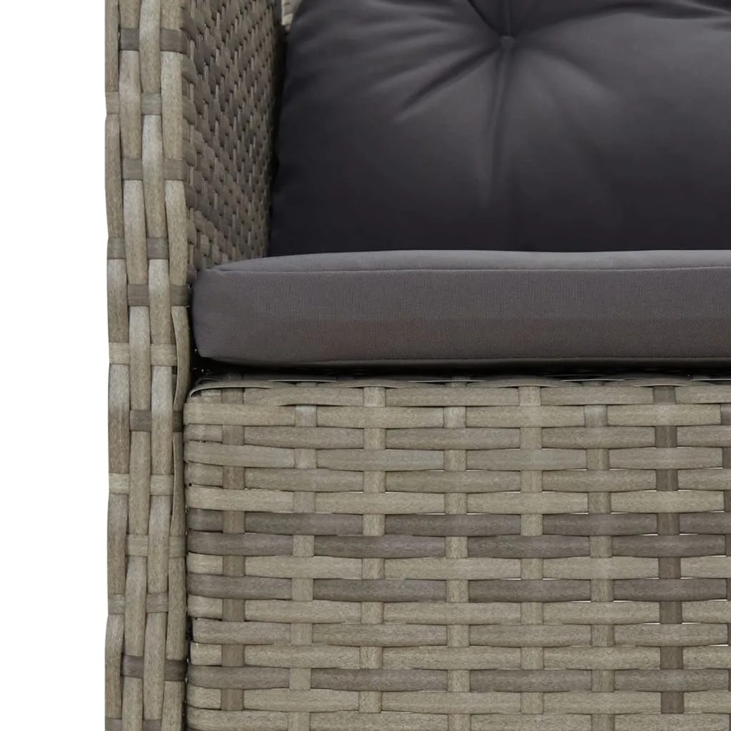 Detailansicht: Graues vidaXL Garten-Lounge-Set aus Rattan mit dunklen Kissen.