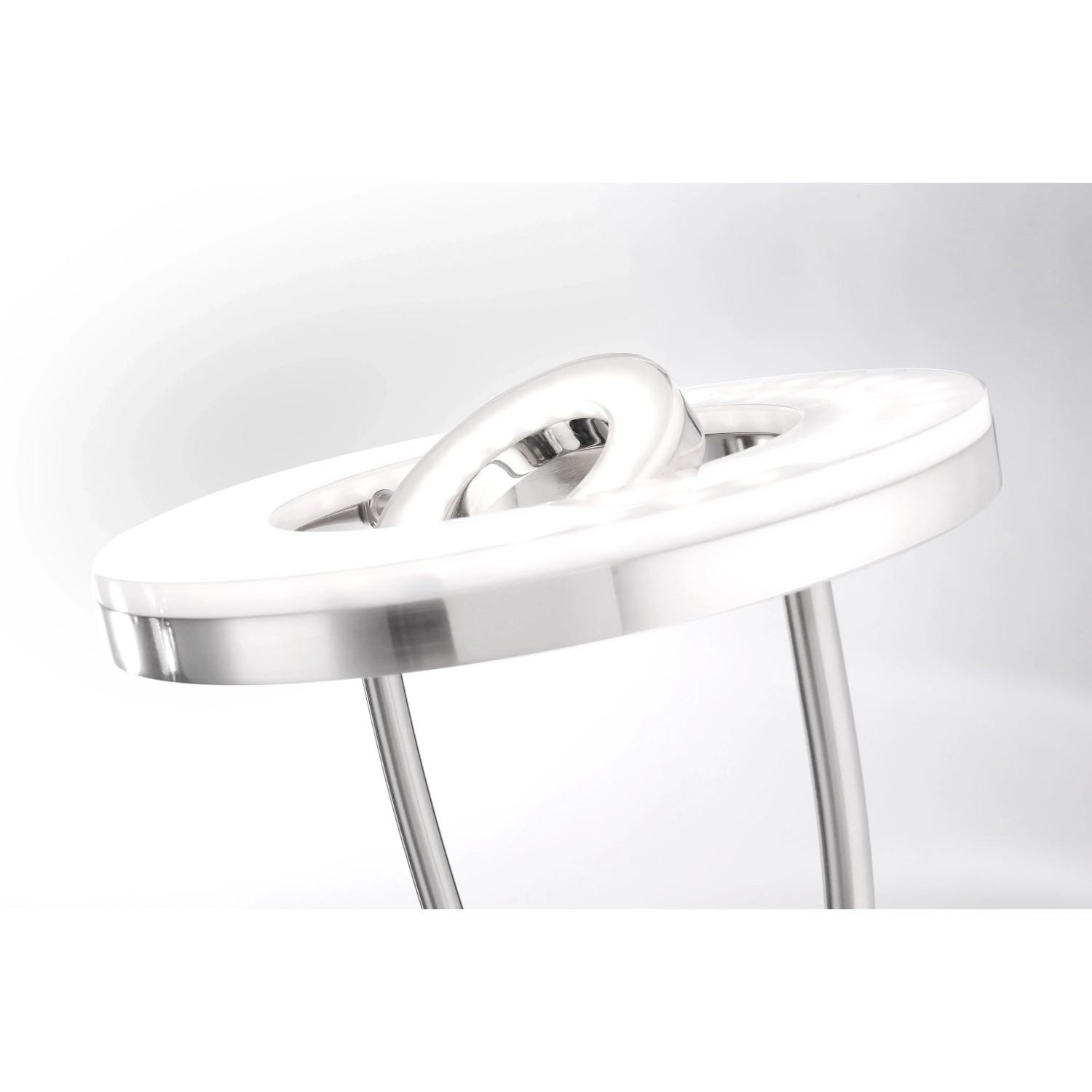 Moderner LED-Deckenfluter Helia aus Stahl, gebürstet, mit beweglicher Leuchte. Ideal als Leseleuchte.