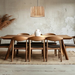 Briloner Pendelleuchte Swing Nature mit Seegras-Schirm über Esstisch. Naturfarben, 1-flammig.