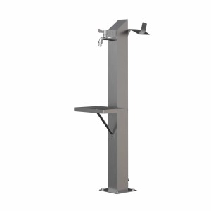 Moderne Edelstahl Wasserzapfsäule Eclipse mit Ablage und Wasserhahn für den Garten.