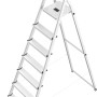 Hailo Alu-Sicherheits-Stehleiter mit 8 Stufen, silberfarben mit gelbem Haltebügel.