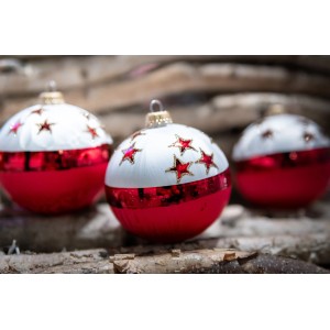 6er-Set Krebs Glas Lauscha Weihnachtskugeln (8cm) in Weiß/Rot mit Sternen.