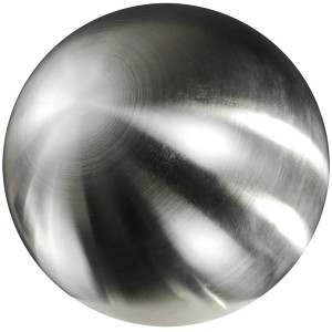 Dekokugel aus Edelstahl, silber matt, Durchmesser 8 cm. Zeitlose Gartendeko.