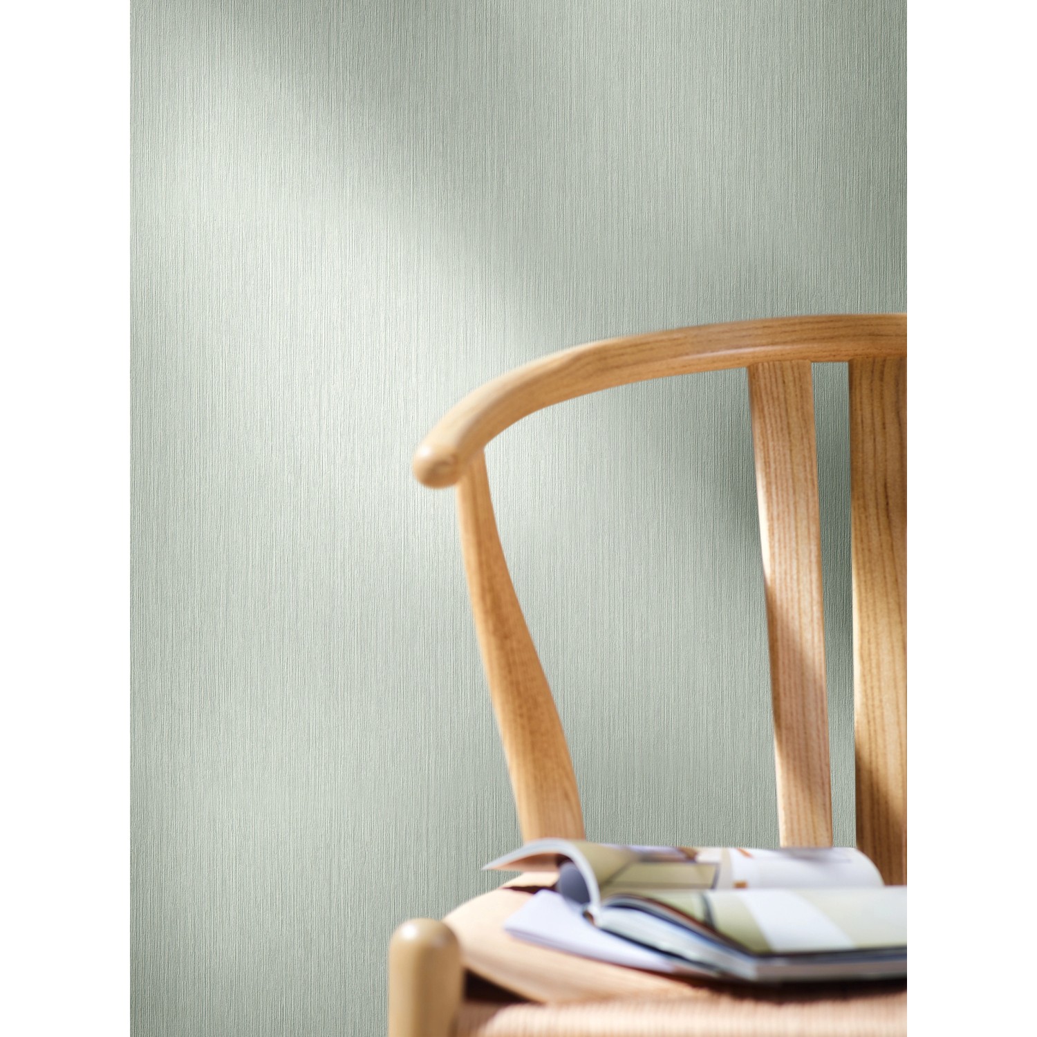 Grüne Marburg Vliestapete Papis Loveday Uni. Dekorative Tapete mit feiner Struktur und sanftem Farbton.