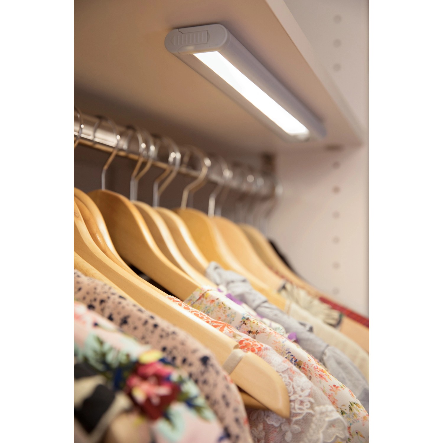 Ledvance LED-Leuchte Linear LED Mobile 30 cm batteriebetrieben Weiß