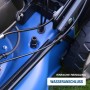Detailaufnahme: Wasseranschluss am blauen Hyundai Benzin-Rasenmäher zur einfachen Reinigung.