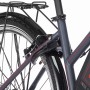 Detailansicht: Graues Fischer E-Bike Trekkingrad ETD 1806 mit Gepäckträger und Schutzblech.