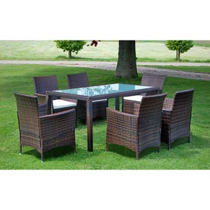 7-teilige Garten-Essgruppe aus Poly Rattan in Braun mit Tisch und 6 Stühlen mit Auflagen.