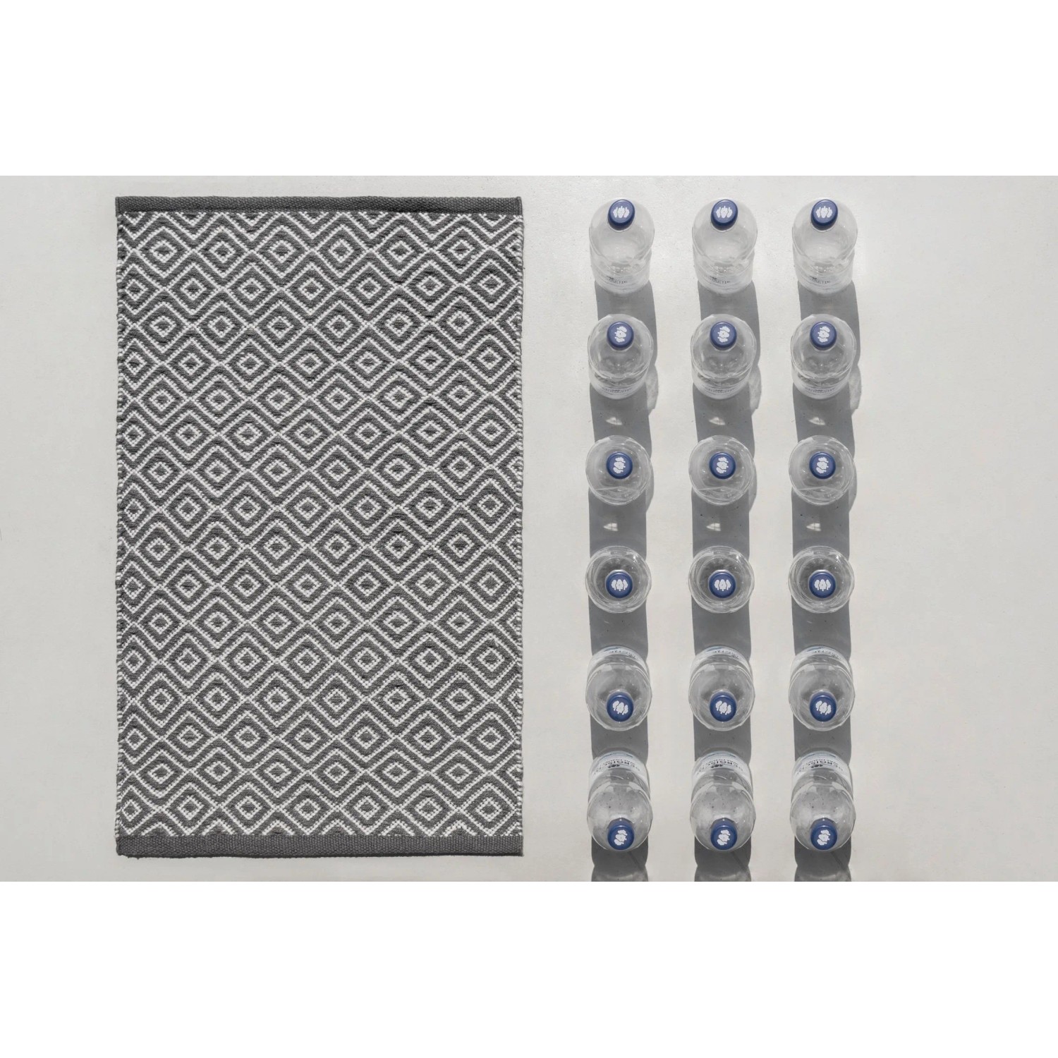 Wenko Badematte Shaki aus recycelten PET Flaschen 50 cm x 80 cm_4