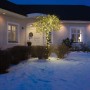 Konstsmide Micro LED Lichterkette mit 500 warm-weißen Dioden am Baum im Garten.