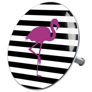Sanilo Badewannenstöpsel mit Flamingo-Motiv auf schwarz-weiß gestreiftem Hintergrund.