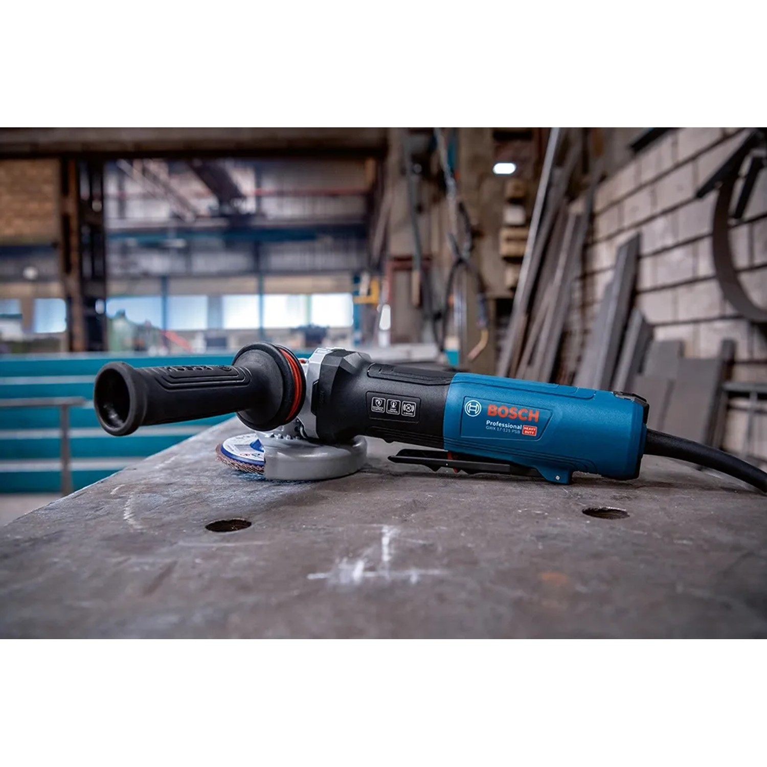 Bosch Professional GWX 17-125 PSB Winkelschleifer mit X-LOCK System und PROtection-Schalter.