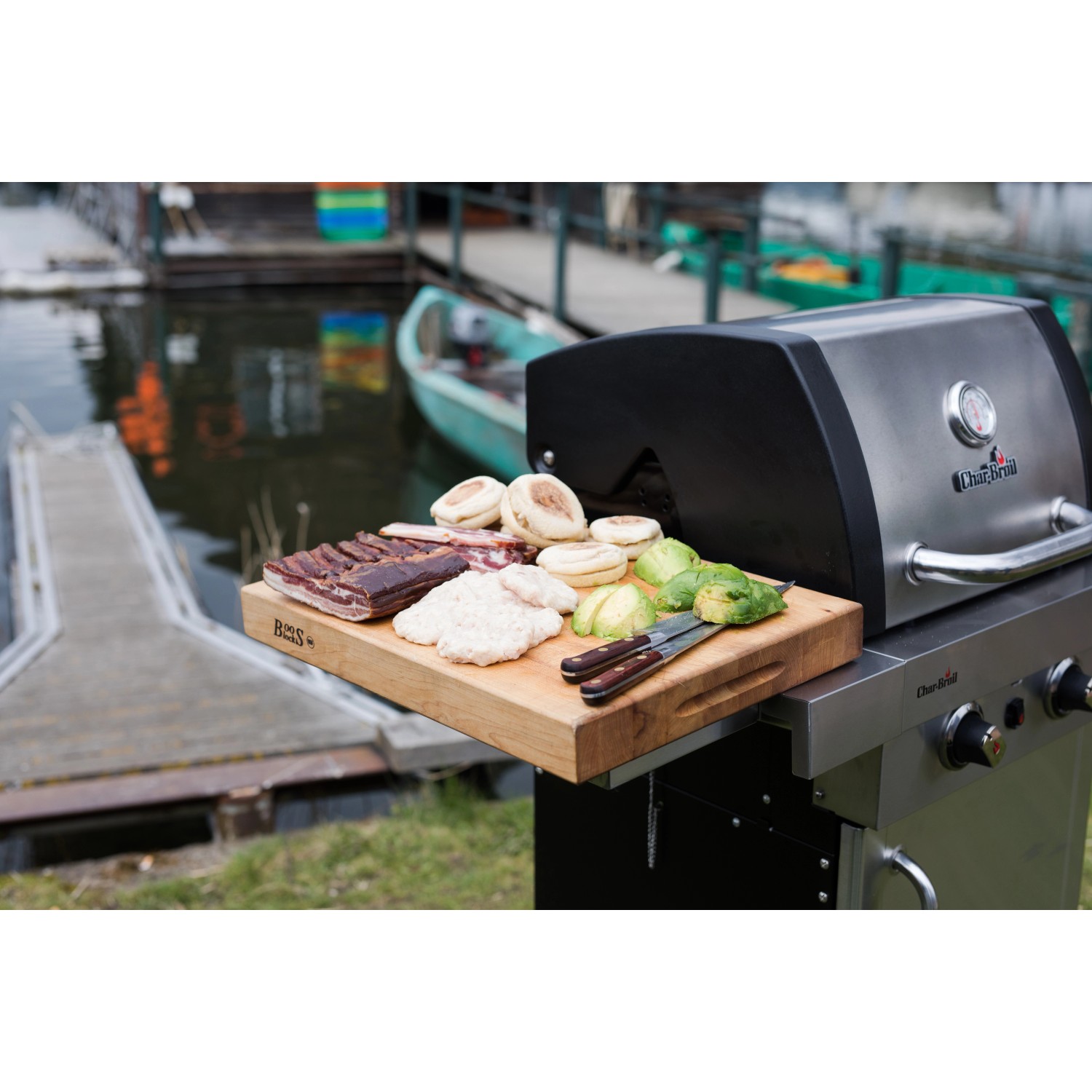 Char Broil Gasgrill Professional 2200 S mit 2 Brennern Tru