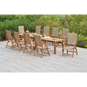 Merxx Capri Gartenmöbel-Set, 11-teilig, mit Ausziehtisch und 10 Klappsesseln aus Akazie und Kunststoffgeflecht.