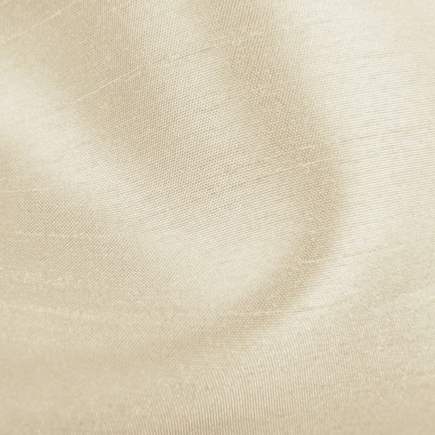 Nahaufnahme: Arsvita Kissenhülle Alessia Beige, 30x50 cm, mit Füllkissen. Strukturierter Stoff.