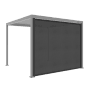 Anthrazitfarbene MWH Rollerblind Crank O-Series Rollomarkise 3m an einer Pergola. Sonnenschutz für Seitenwand.