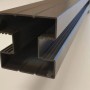 GartenLand Steckzaunpfosten aus Aluminium, anthrazit, mit zwei Nuten für Zaunelemente.