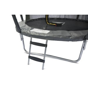 Graues Kettler Outdoor Trampolin JUMP mit Leiter, 244 cm Durchmesser.