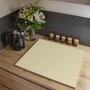 Beige Glas Herdabdeckplatte (60x52cm) als Schneidebrett und Ceranfeld Schutz.