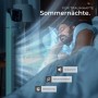 Weißer Tectake Turmventilator im Schlafzimmer mit schlafendem Mann für traumhafte Sommernächte.