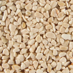 Terralith Marmor Steinteppich Crema, beige Natursteine 4-6 mm für Außenbereiche. Robuster Kiesbodenbelag.