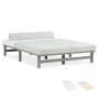 Graues Holzbett 140x200 mit Matratze und Lattenrost, Palettenbett-Design.