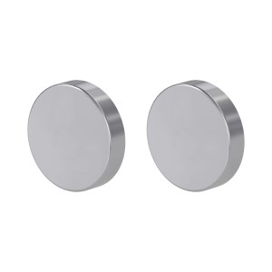 Novadoors Blind-Rosettenpaar aus Edelstahl zur Abdeckung von Schlüsselloch-Bohrungen in Türen.