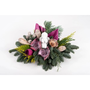 Elegantes Grabgesteck mit Engel Erika (50 cm) aus Nobilis, Thuja und exotischen Trockenpflanzen.