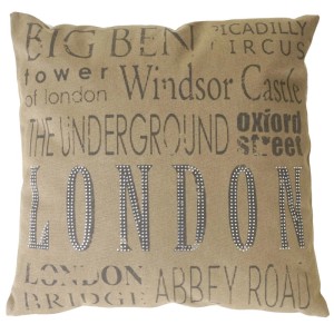 Braunes Deko-Kissen London 45x45cm mit Glitzersteinen. Aufdruck Londoner Wahrzeichen wie Big Ben.