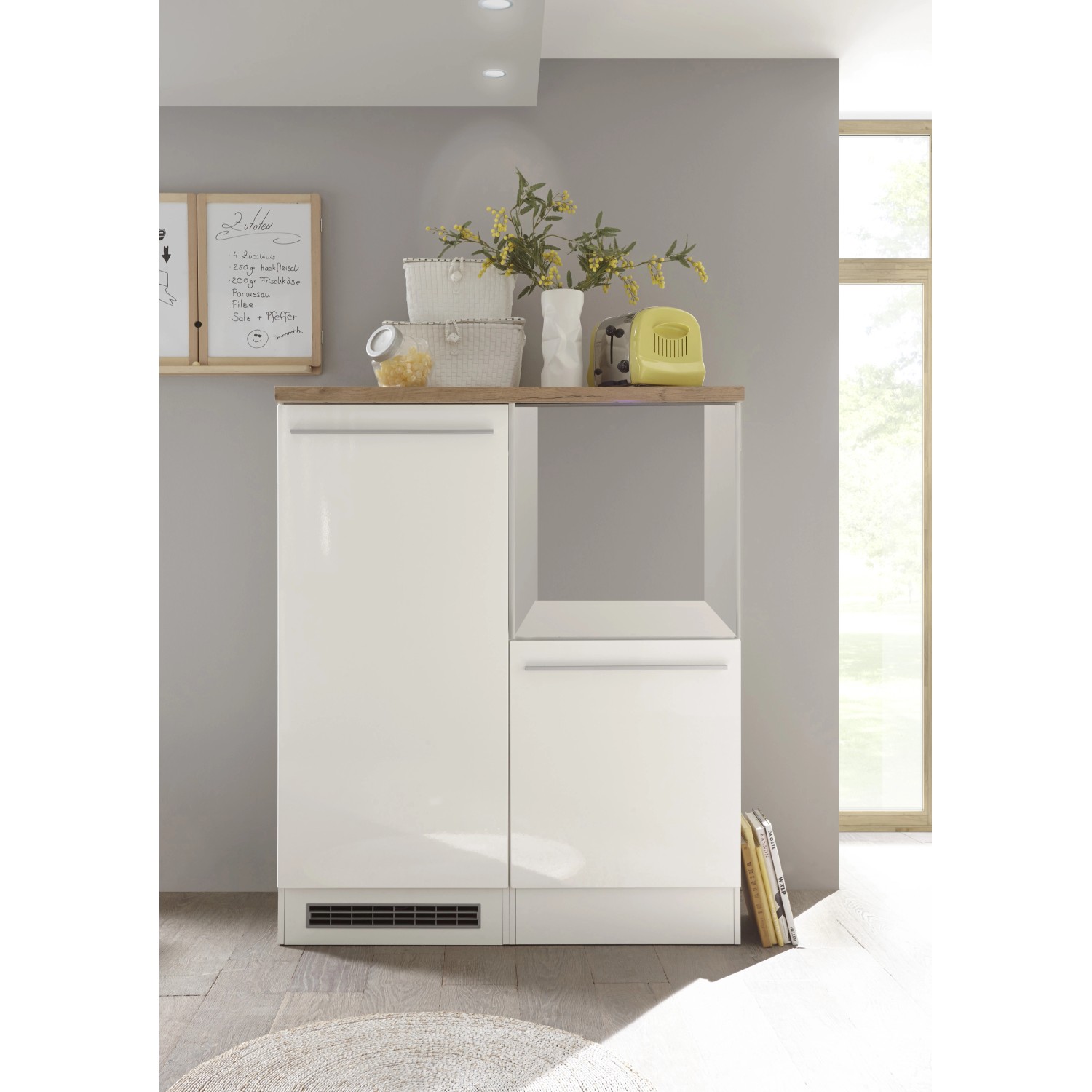 Respekta Küchenblock Gabriel, 320 cm, weiß hochglanz, ohne E-Geräte. Detailansicht eines Teils der Küchenzeile.