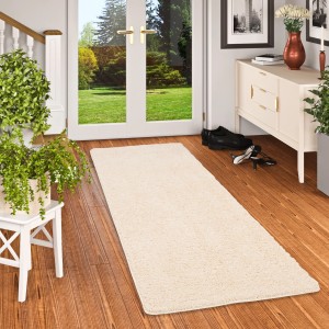 Cremefarbener Langflor Teppichläufer Milano 100x200cm im Flur.