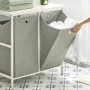 SoBuy Wäscheschrank BZR57-W mit zwei grauen Wäschesäcken aus Vlies und weißem Metallgestell.