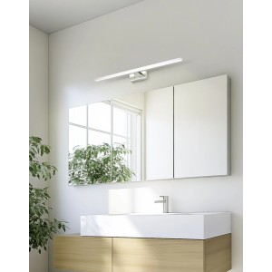 Eglo LED-Spiegelleuchte Conettilla Chrom, 60 cm, horizontal über einem Badspiegel montiert. Modernes Design für Badezimmer.