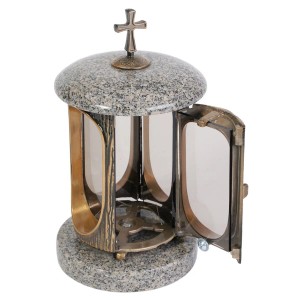 Graue Grablampe mit goldenem Kreuz, aus Granit und Alu-Guss. Tür geöffnet.
