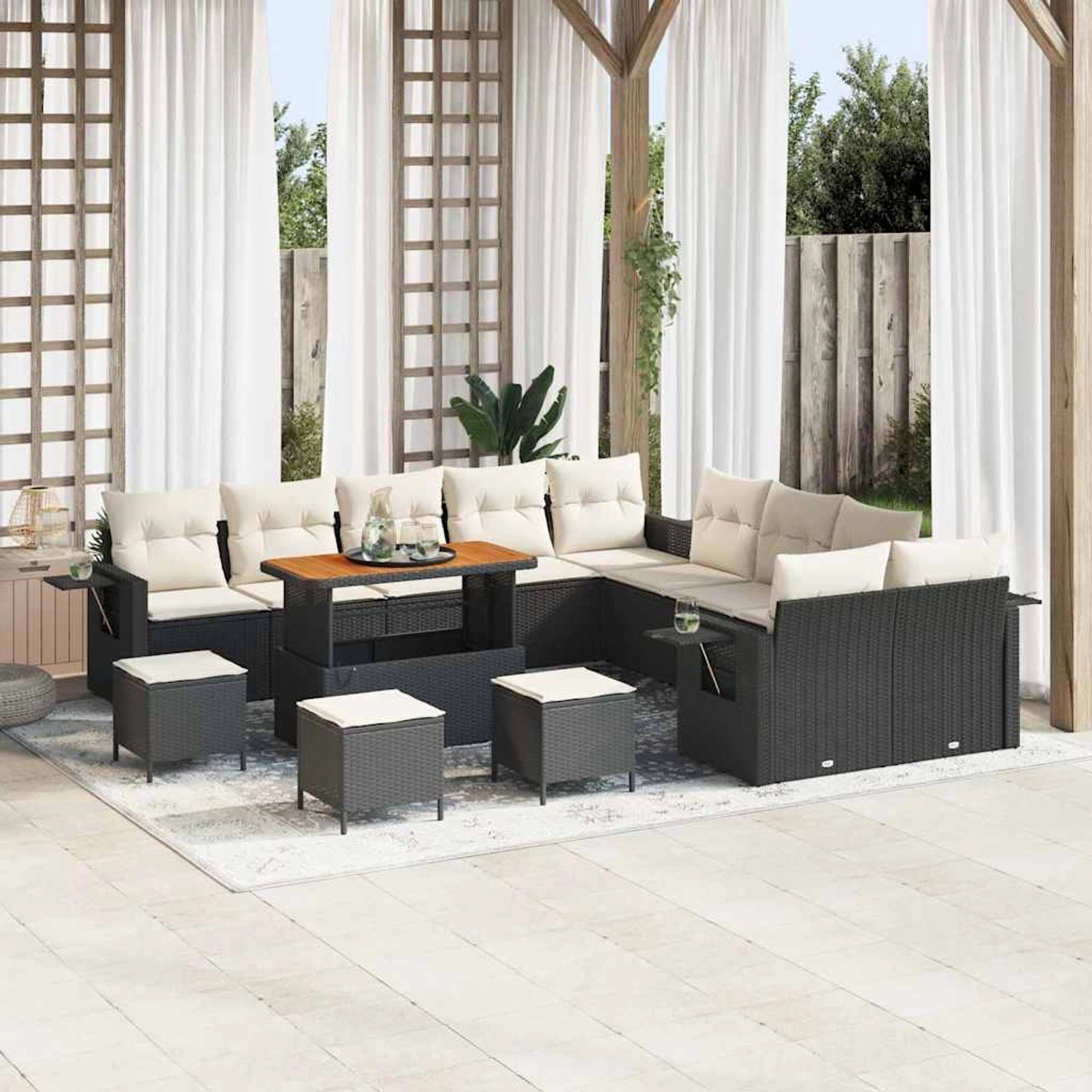 Schwarzes 14-tlg. vidaXL Garten-Sofa-Set aus Poly Rattan mit Tisch und Hockern.