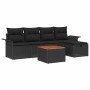 Schwarzes 6-tlg. vidaXL Garten-Sofa-Set aus Poly Rattan mit Tisch und Kissen.