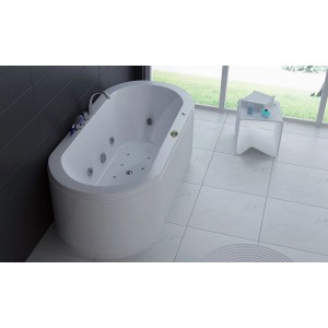 Weißer ovaler Jet-Line Whirlpool Villa Sofia mit Heizung, Massagedüsen und Unterwasserbeleuchtung im modernen Bad.
