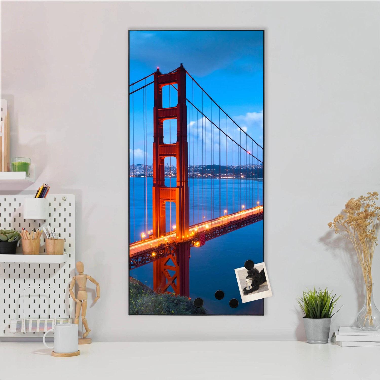 Schwarze Magnettafel mit Golden Gate Bridge Motiv, 37x78cm. Wanddekoration mit Magneten.