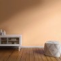 Wand in Pfirsichorange mit CREATE! by OBI Lieblingsfarbe Cleo, matte Premium-Farbe.