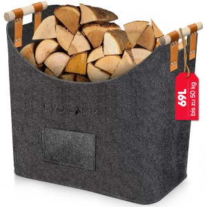 Dunkelgrauer Evocamp Kaminholzkorb aus Filz mit Holzgriffen, gefüllt mit Holz.