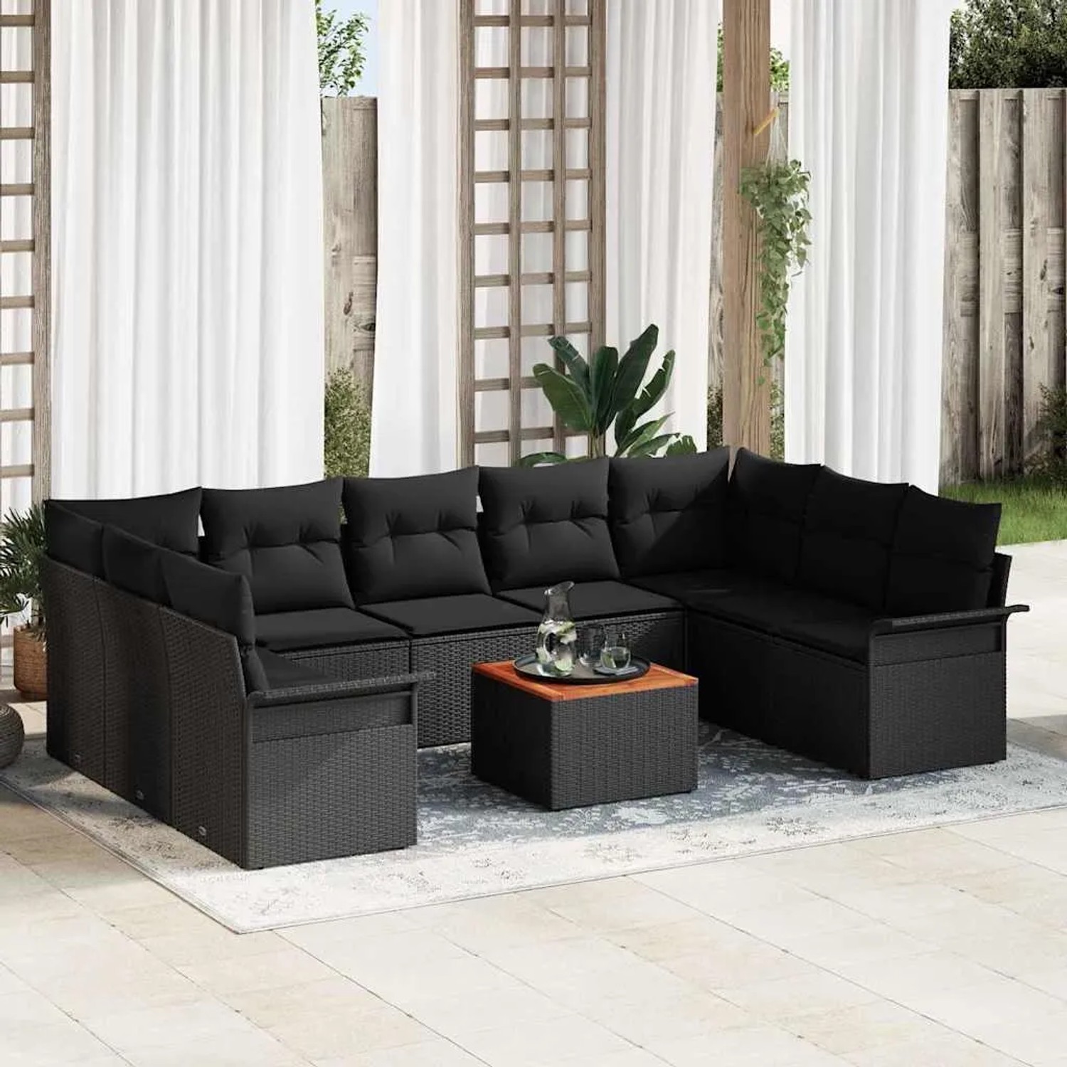 Schwarzes 10-tlg. vidaXL Garten-Sofa-Set aus Poly Rattan mit Tisch.