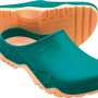 Grün-braune Gartenclogs, Größe 45/46, ideal für Gartenarbeit und Freizeit.