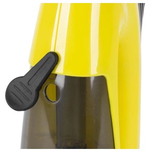 Detailaufnahme: Gelb-schwarzer PROREGAL Akku Fenstersauger mit Sprühflasche.