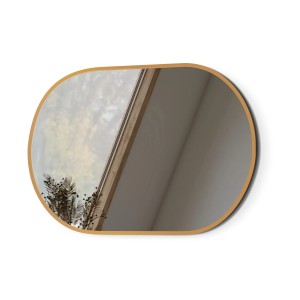 Ovaler Badspiegel 60x80 cm mit goldenem Metallrahmen. Moderner Wandspiegel für das Badezimmer.