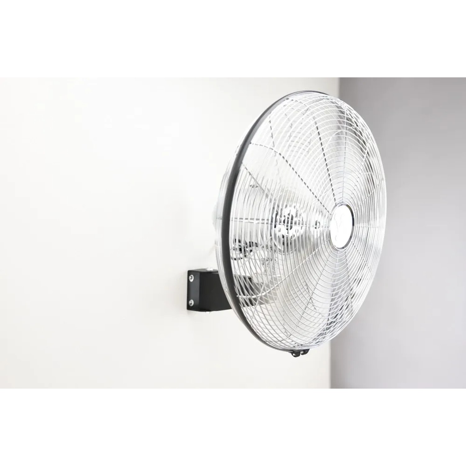 WESTINGHOUSE 3-in-1 Ventilator Silver Stream zur Wandmontage, silber verchromt.