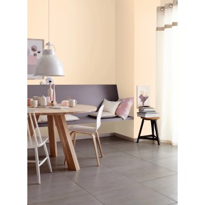 Wohnraum in Sandstone: Matte Wandfarbe „Schöner Wohnen My Colour My Sandstone“.