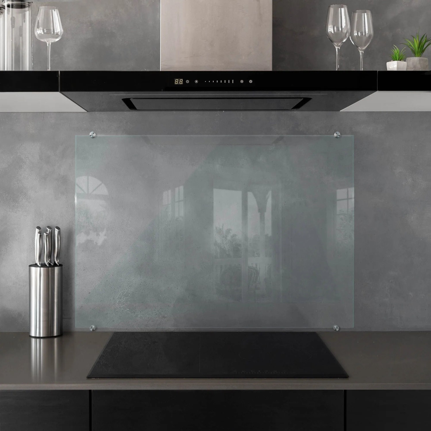 Transparente Glas Küchenrückwand 100x70 cm als Wandschutz hinter dem Herd.